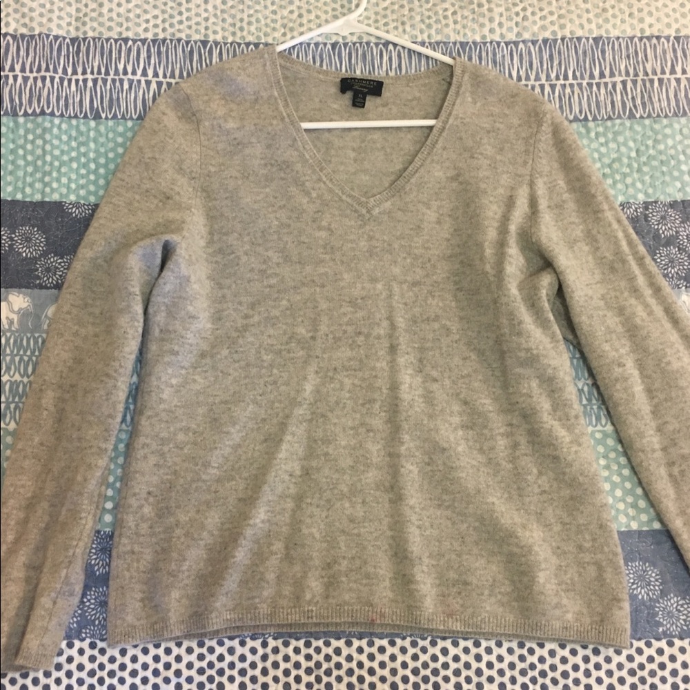 Charter Club Luxury 100% Cashmere V-Neck Sweater